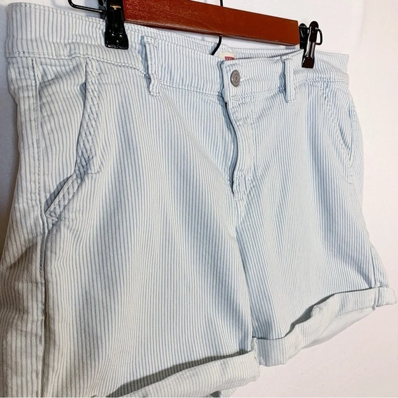 Levi’s Railroad Stripe Blue Denim Shorts Cuffed - Picture 5 of 7